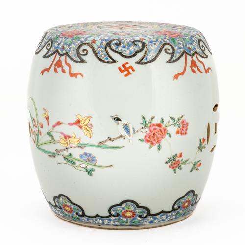 A CHINESE FAMILLE-ROSE MINIATURE GARDEN SEAT