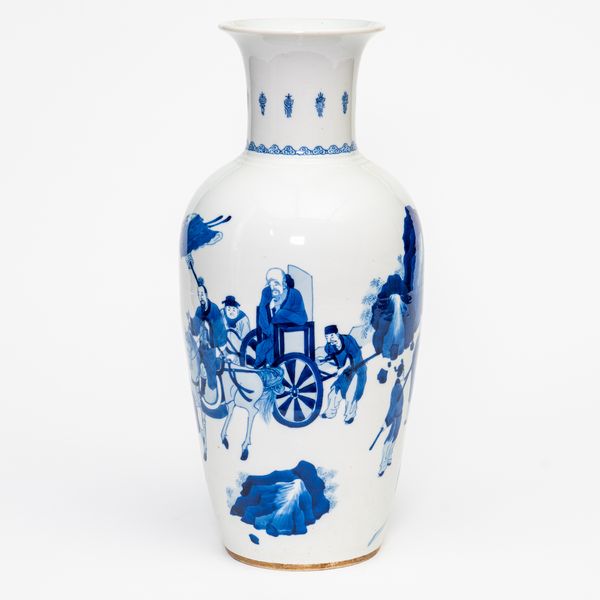 A TALL CHINESE BLUE AND WHITE VASE