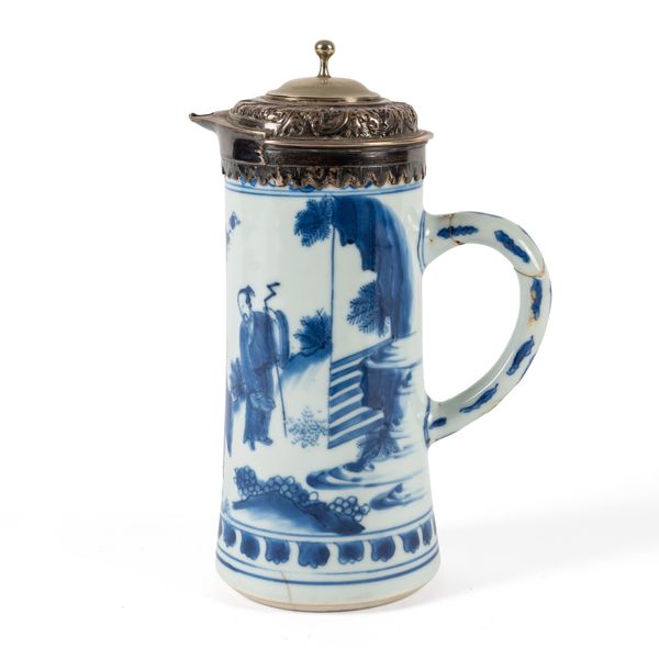 A CHINESE BLUE AND WHITE PORCELAIN JUG