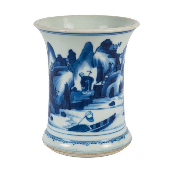A CHINESE BLUE AND WHITE PORCELAIN BRUSH POT, BITONG