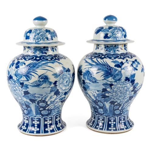 A PAIR OF LARGE CHINESE BLUE AND WHITE BALUSTER VASES AND COVERS (4)