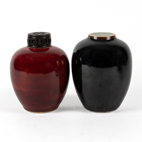 A CHINESE LANGYAO GLAZED MONOCHROME PORCELAIN OVIFORM JAR (3)