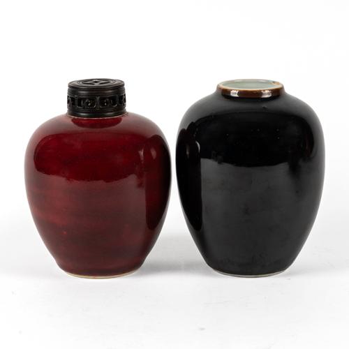 A CHINESE LANGYAO GLAZED MONOCHROME PORCELAIN OVIFORM JAR (3)