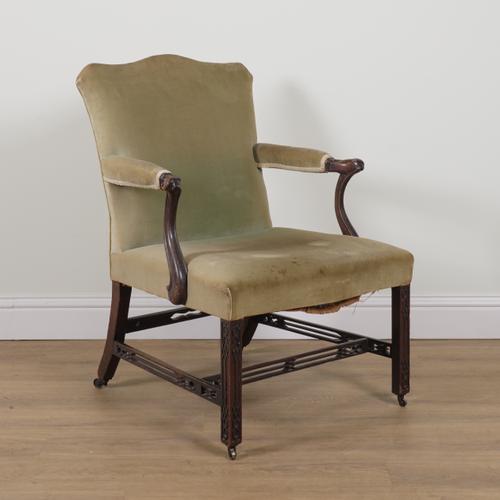 A GEORGE III MAHOGANY FRAMED GAINSBOROUGH OPEN ARMCHAIR