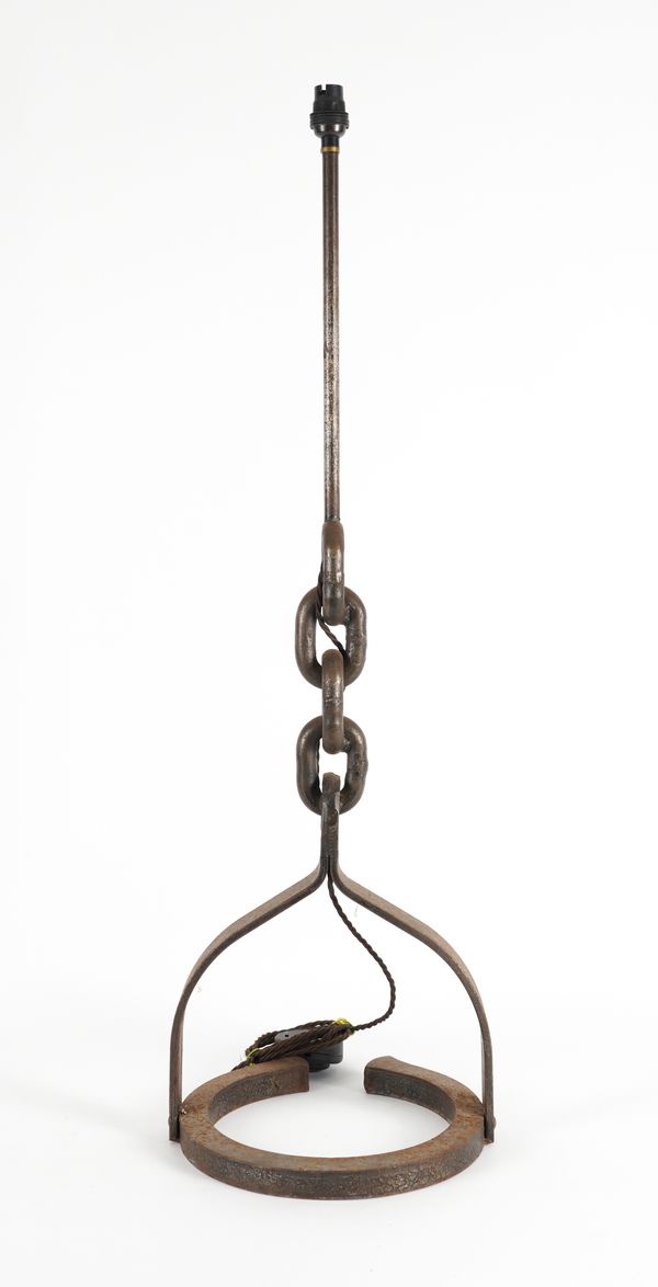 A WROUGHT IRON CHAIN TABLE LAMP