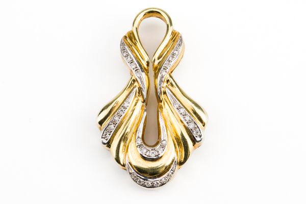 A GOLD AND DIAMOND PENDANT