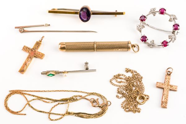 A 9CT GOLD PROPELLING TOOTHPICK AND SEVEN ITEMS OF JEWELLERY (9)