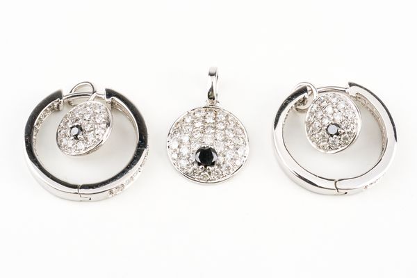 A PAIR OF 9CT WHITE GOLD, DIAMOND AND BLACK DIAMOND PENDANT EARRINGS AND A MATCHING PENDANT (3)