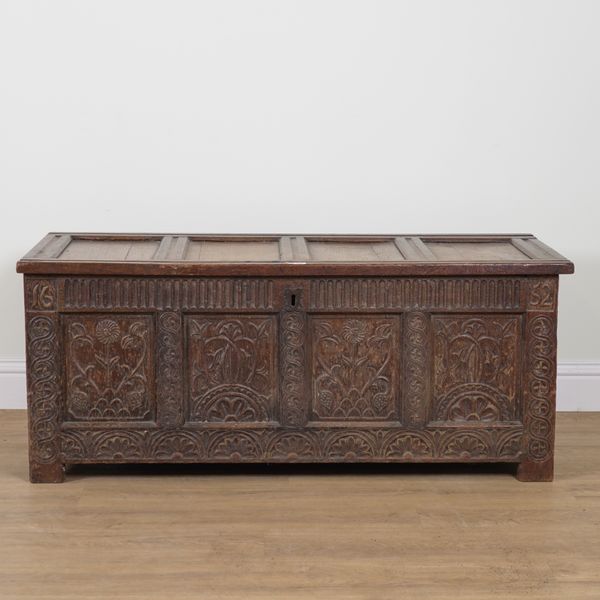 A 17TH CENTURY OAK COFFER