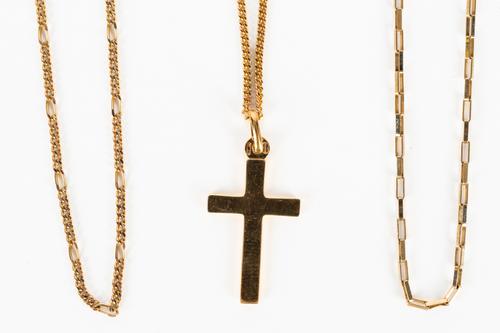 THREE 9CT NECKLACES