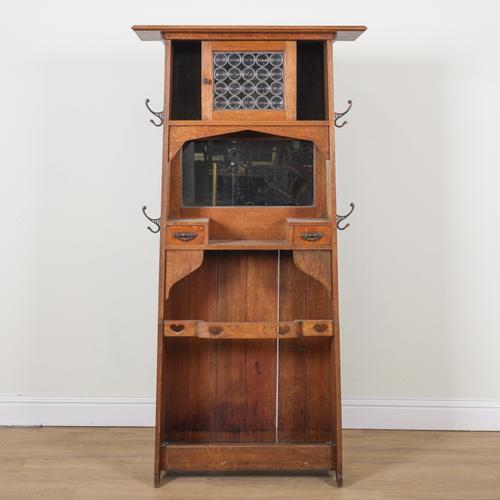 MAPLE & CO; AN ARTS AND CRAFTS OAK HALL STAND