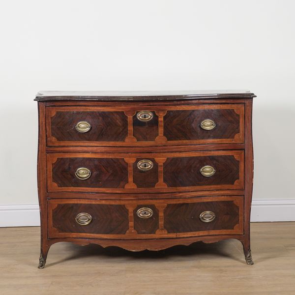 AN 18TH CENTURY CONTINENTAL SERPENTINE ROSEWOOD CROSSBANDED THREE DRAWER COMMODE