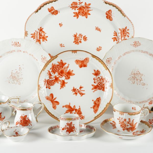 A GROUP OF HEREND `BOUQUET RUST' PATTERN PORCELAINS (21)