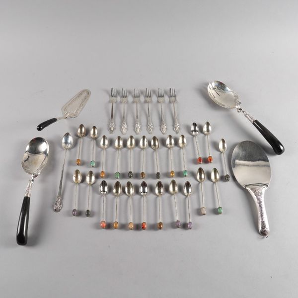 A GROUP OF ASIAN FLATWARE (33)