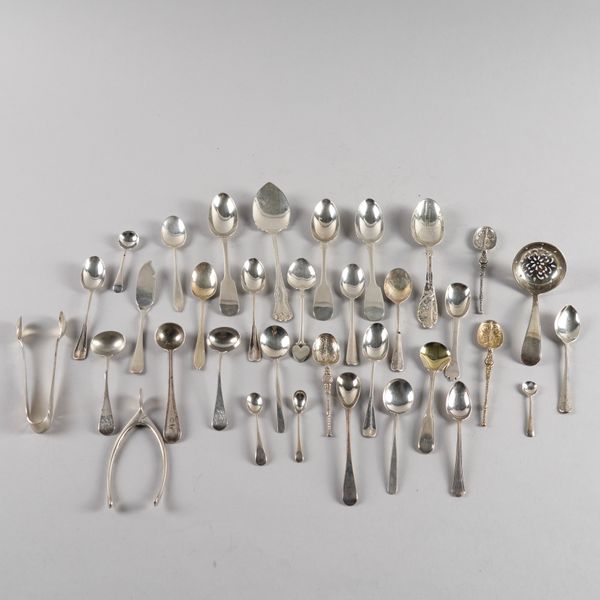 A GROUP OF MOSTLY SILVER FLATWARE (35)