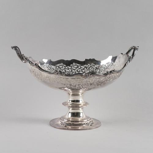 A SILVER TWIN HANDLED CENTRE PIECE BOWL