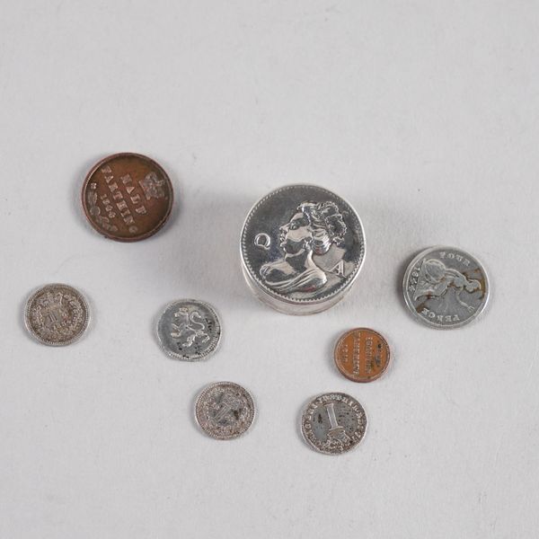 A QUEEN ANNE SILVER COUNTER BOX AND SEVEN COINS (8)