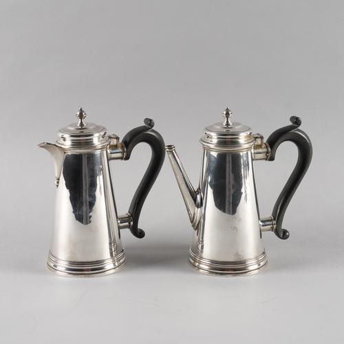 A SILVER TWO PIECE CAFE AU LAIT SET (2)