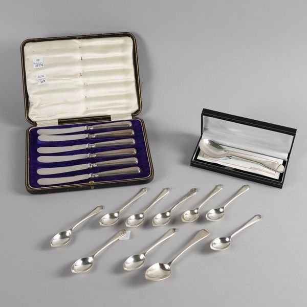 A GROUP OF SILVER FLATWARE