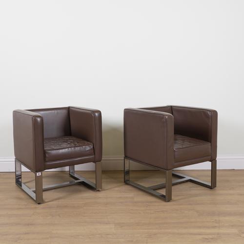 MODERN DESIGN; A PAIR OF LEATHER UPHOLSTERED SQUARE BACK EASY CHAIRS (2)