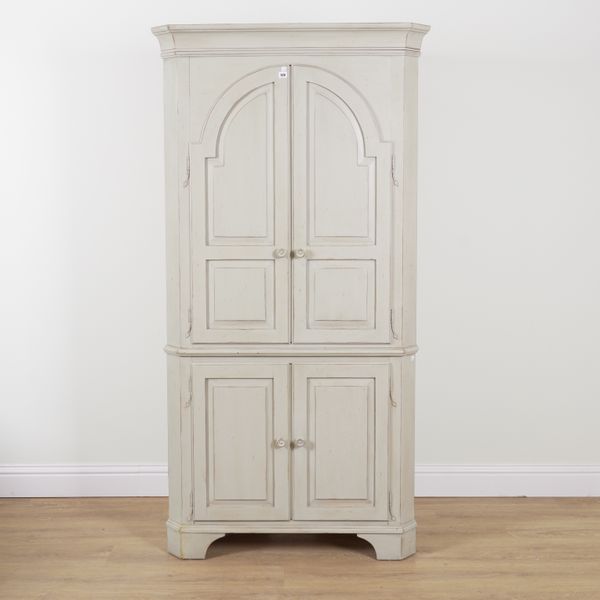 ETHAN ALLEN; A 20TH CENTURY  PAINTED FLOORSTANDING CORNER CUPBOARD