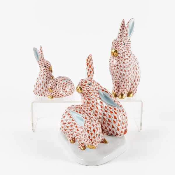 TWO HEREND RUST RED FISHNET GROUPS OF RABBITS (3)