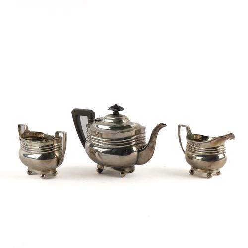A SILVER THREE PIECE TEA SET (3)