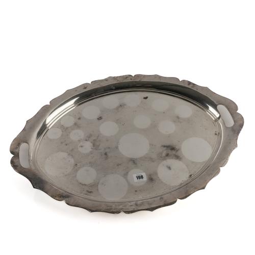 A PLATED SHAPED OVAL TWIN HANDLED TRAY