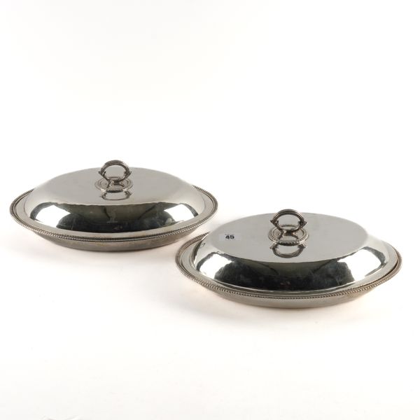 A PAIR OF GEORGE III SILVER LIDDED OVAL ENTREE DISHES AND COVERS (6)