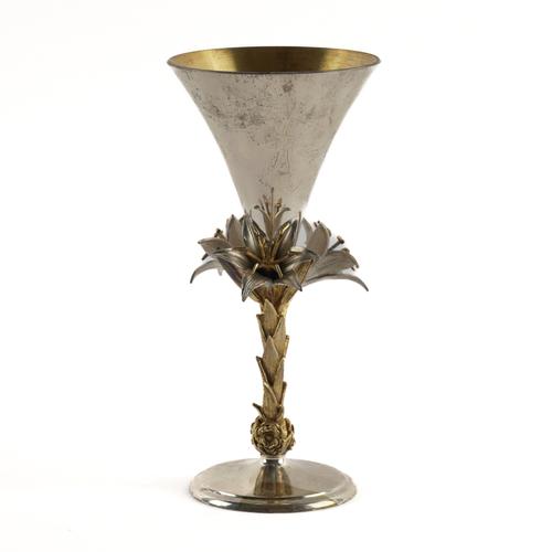 AN AURUM SILVER LIMITED EDITION GOBLET, COMMEMORATING THE 50TH ANNIVERSARY OF BLACKBURN CATHEDRAL