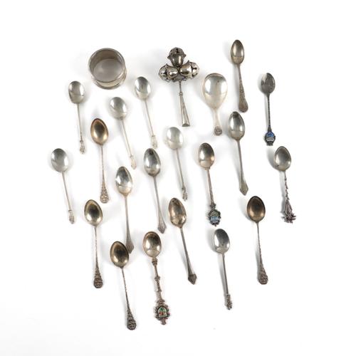 A GROUP OF SILVER, FOREIGN AND PLATED WARES (22)