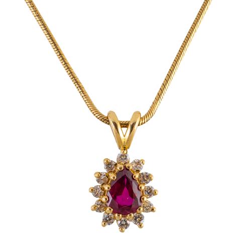 A GOLD, RUBY AND DIAMOND PENDANT WITH A GOLD NECKCHAIN (2)