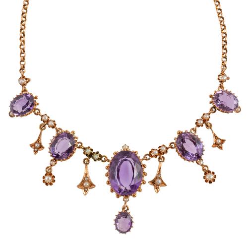 AN EDWARDIAN AMETHYST AND PEARL 15CT GOLD NECKLACE
