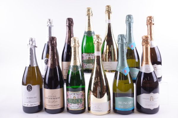 TWELVE BOTTLES SPARKLING WINE