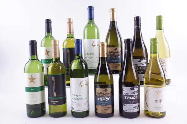 TWELVE BOTTLES JAPANESE WHITE WINE