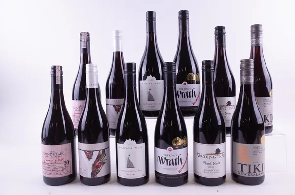 TWELVE BOTTLES NEW ZEALAND PINOT NOIR