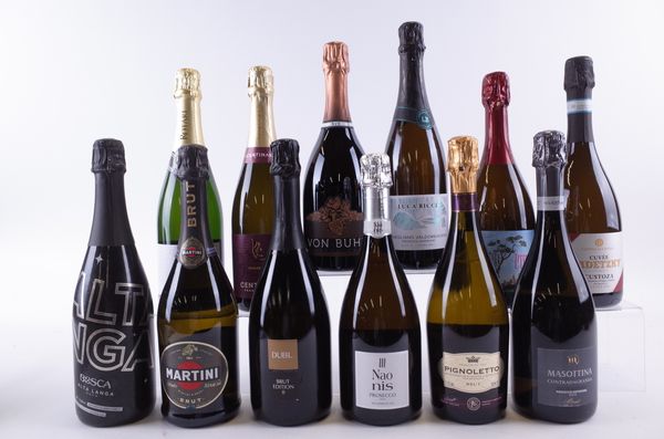 TWELVE BOTTLES SPARKLING WINE