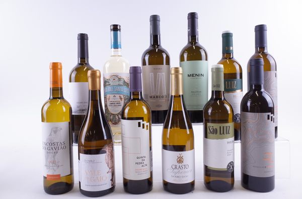 TWELVE BOTTLES WHITE DOURO