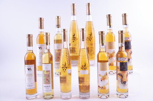 TWELVE BOTTLES CHINESE DESSERT AND ICE WINE