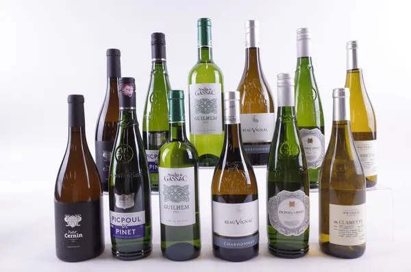 TWELVE BOTTLES FRENCH WHITE WINE