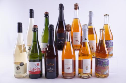 TWELVE BOTTLES SPARKLING AND STILL CIDER