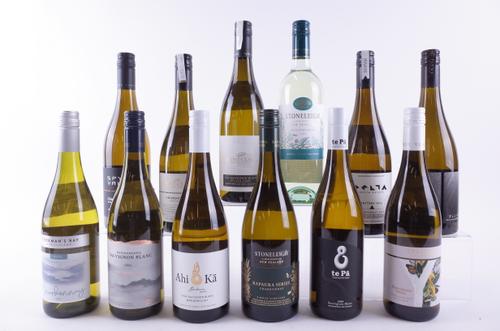 TWELVE BOTTLES NEW ZEALAND WHITE WINE
