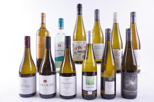 TWELVE BOTTLES AUSTRALIAN WHITE WINE