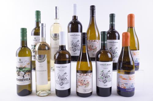 TEN BOTTLES ENGLISH, MACEDONIAN AND ROMANIAN WHITE AND TWO ORANGE WINE