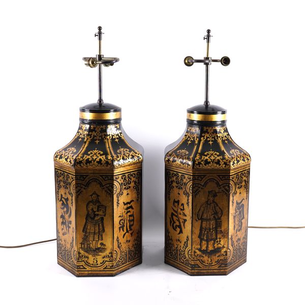 A PAIR OF REGENCY STYLE CHINOISERIE GILT DECORATED BLACK TOLE OCTAGONAL TEA CANNISTER TABLE LAMPS (2)