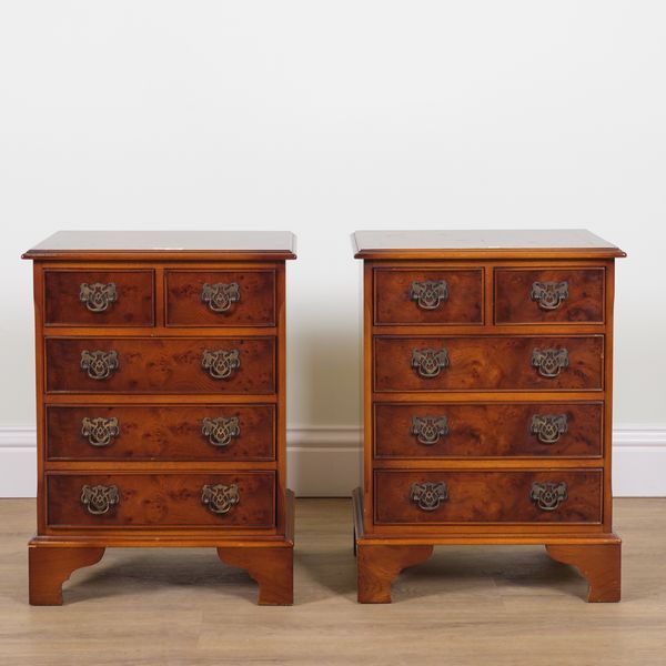 A PAIR OF MODERN POLLARD OAK FIVE DRAWER BEDSIDE CHESTS