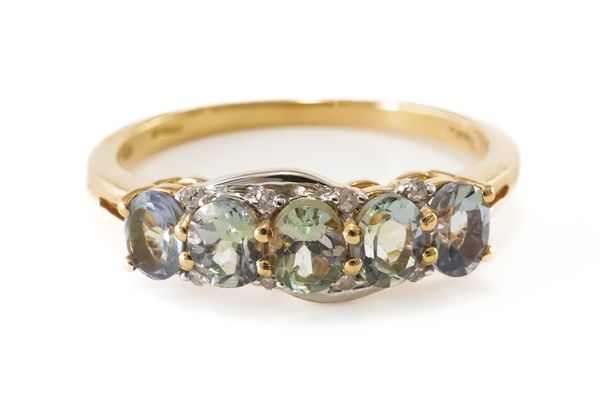 A TOPAZ AND DIAMOND RING