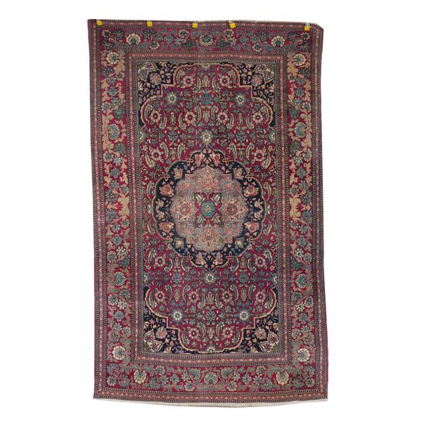 AN ISFAHAN RUG, PERSIAN