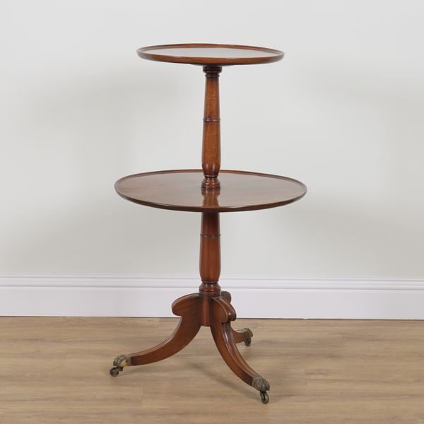 A LATE GEORGE III MAHOGANY TWO TIER CIRCULAR DUMB WAITER