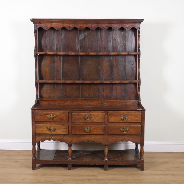 AN 18TH CENTURY OAK POT BOARD KITCHEN DRESSER